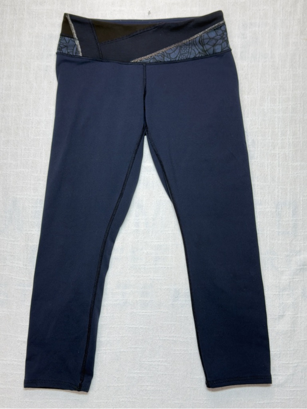 lululemon athletica Navy Blue Leggings with Black Waistband Accent